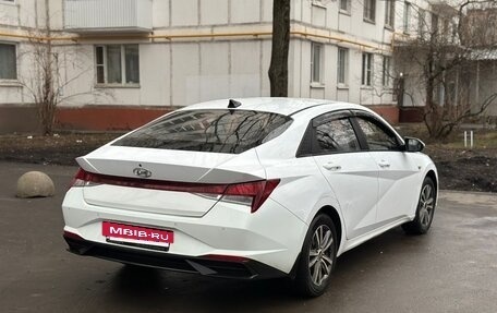 Hyundai Elantra, 2021 год, 1 570 000 рублей, 3 фотография