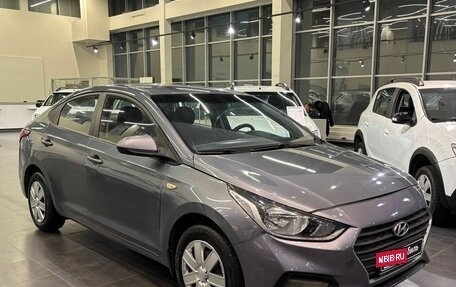 Hyundai Solaris II рестайлинг, 2017 год, 865 000 рублей, 3 фотография