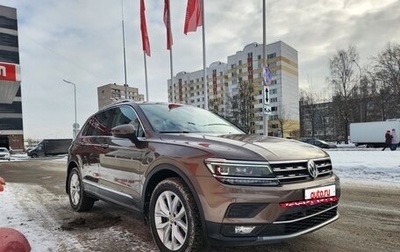 Volkswagen Tiguan II, 2019 год, 2 370 000 рублей, 1 фотография