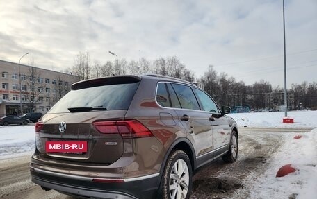 Volkswagen Tiguan II, 2019 год, 2 370 000 рублей, 5 фотография