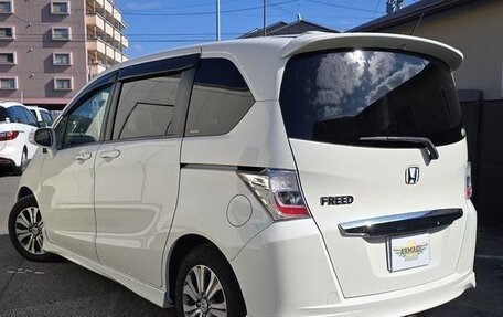 Honda Freed I, 2012 год, 799 000 рублей, 7 фотография