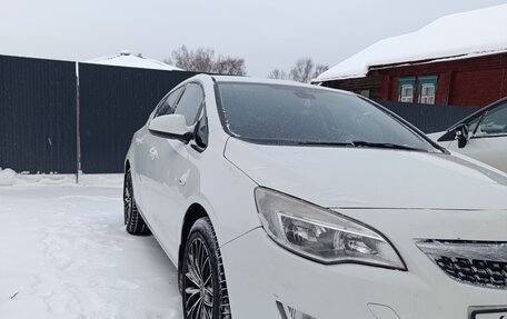 Opel Astra J, 2011 год, 800 000 рублей, 5 фотография