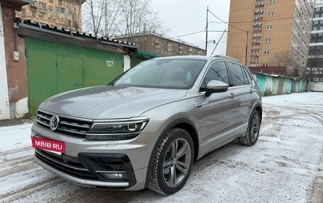 Volkswagen Tiguan II, 2019 год, 3 450 000 рублей, 4 фотография