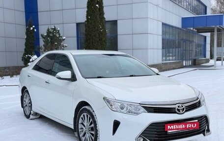 Toyota Camry, 2016 год, 2 200 000 рублей, 2 фотография