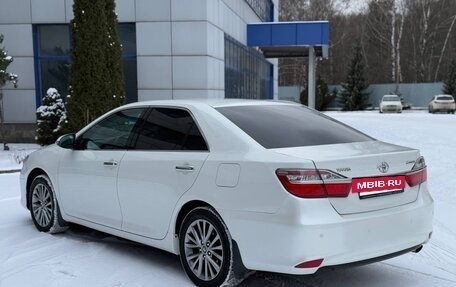 Toyota Camry, 2016 год, 2 200 000 рублей, 6 фотография