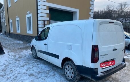 Peugeot Partner II рестайлинг 2, 2014 год, 690 000 рублей, 7 фотография