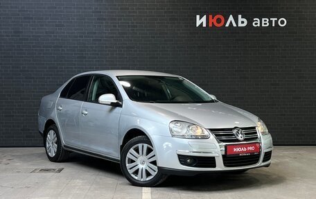 Volkswagen Jetta VI, 2010 год, 925 000 рублей, 3 фотография