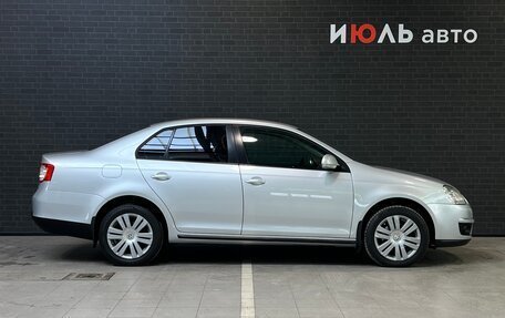 Volkswagen Jetta VI, 2010 год, 925 000 рублей, 4 фотография