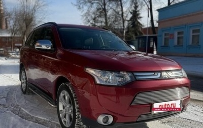 Mitsubishi Outlander III рестайлинг 3, 2013 год, 2 200 000 рублей, 1 фотография