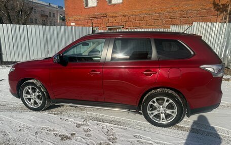 Mitsubishi Outlander III рестайлинг 3, 2013 год, 2 200 000 рублей, 8 фотография