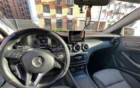 Mercedes-Benz GLA, 2015 год, 1 600 000 рублей, 2 фотография