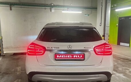 Mercedes-Benz GLA, 2015 год, 1 600 000 рублей, 8 фотография