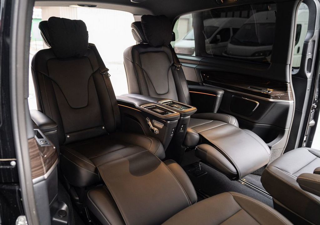 Mercedes-Benz V-Класс, 2023 год, 14 200 000 рублей, 19 фотография