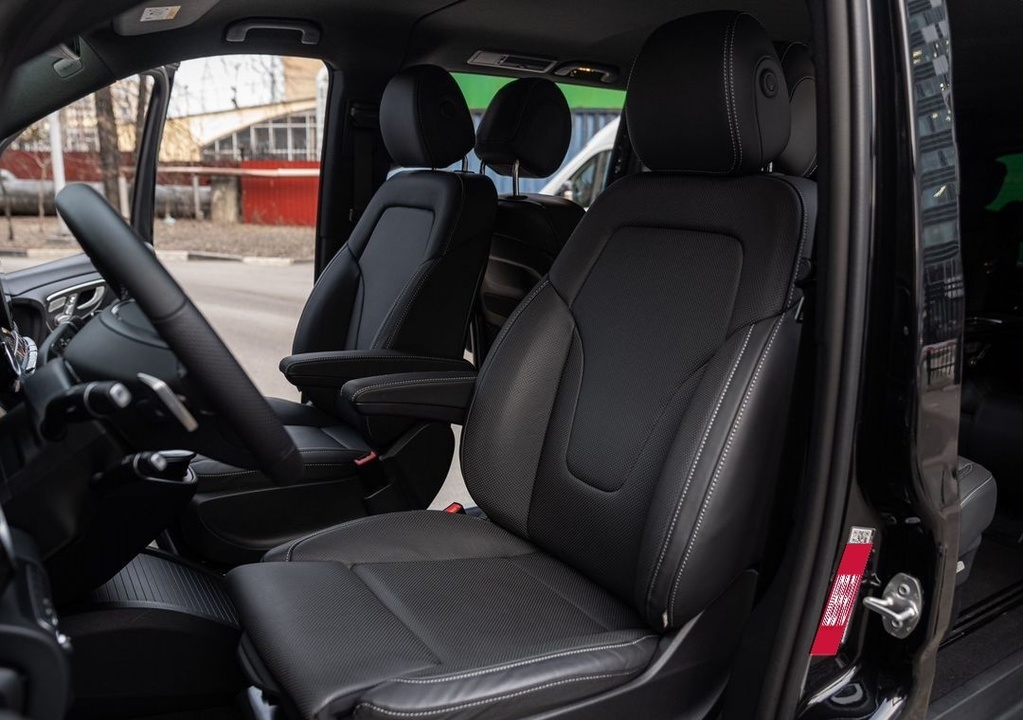 Mercedes-Benz V-Класс, 2023 год, 14 200 000 рублей, 13 фотография