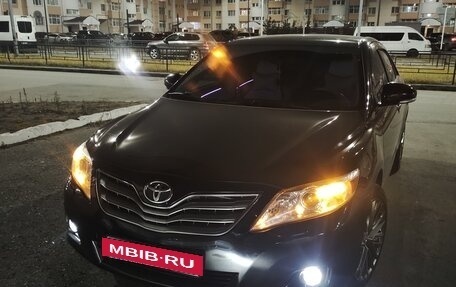 Toyota Camry, 2010 год, 2 350 000 рублей, 2 фотография