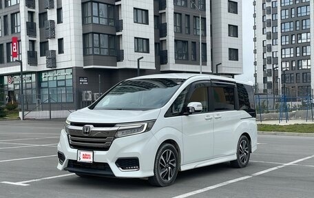 Honda Stepwgn IV, 2020 год, 2 900 000 рублей, 3 фотография