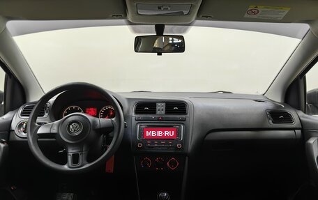 Volkswagen Polo VI (EU Market), 2013 год, 728 000 рублей, 11 фотография