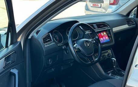 Volkswagen Tiguan II, 2017 год, 2 149 000 рублей, 10 фотография