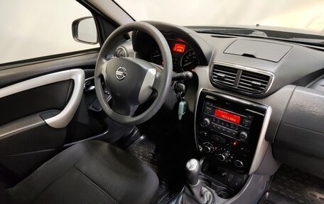 Nissan Terrano III, 2015 год, 910 000 рублей, 9 фотография