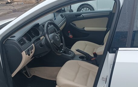 Volkswagen Jetta VI, 2015 год, 1 600 000 рублей, 4 фотография