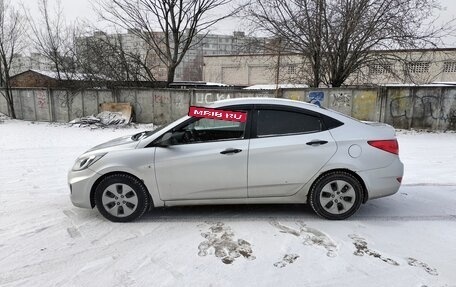 Hyundai Solaris II рестайлинг, 2013 год, 650 000 рублей, 8 фотография