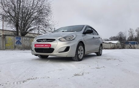 Hyundai Solaris II рестайлинг, 2013 год, 650 000 рублей, 5 фотография