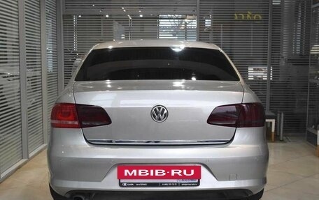 Volkswagen Passat B7, 2013 год, 949 000 рублей, 3 фотография