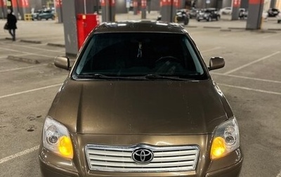 Toyota Avensis III рестайлинг, 2003 год, 750 000 рублей, 1 фотография