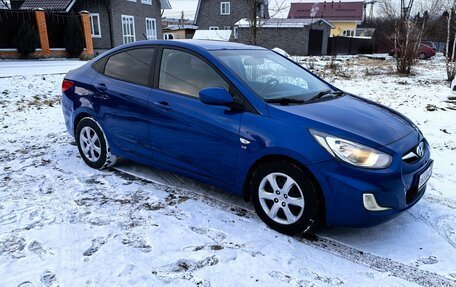 Hyundai Solaris II рестайлинг, 2011 год, 800 000 рублей, 9 фотография