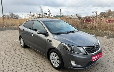 KIA Rio III рестайлинг, 2013 год, 820 000 рублей, 2 фотография