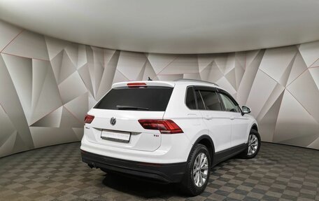 Volkswagen Tiguan II, 2017 год, 1 597 000 рублей, 2 фотография