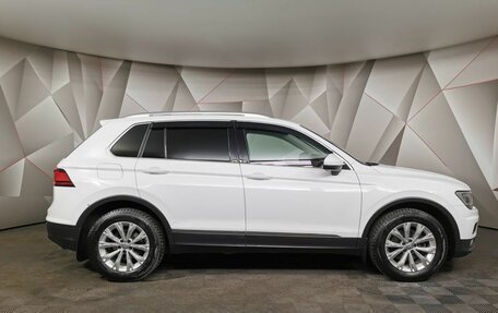 Volkswagen Tiguan II, 2017 год, 1 597 000 рублей, 6 фотография