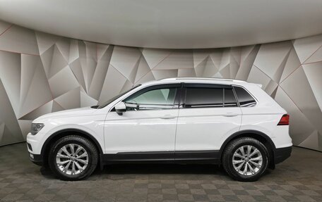 Volkswagen Tiguan II, 2017 год, 1 597 000 рублей, 5 фотография