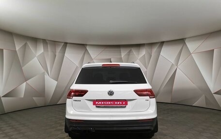 Volkswagen Tiguan II, 2017 год, 1 597 000 рублей, 8 фотография