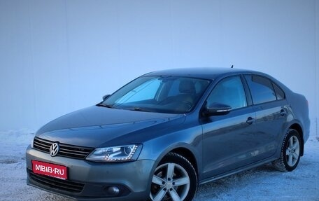 Volkswagen Jetta VI, 2012 год, 899 000 рублей, 1 фотография