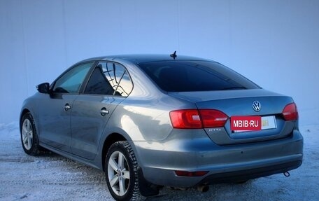 Volkswagen Jetta VI, 2012 год, 899 000 рублей, 5 фотография