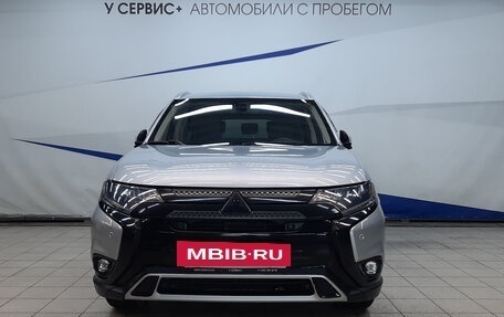 Mitsubishi Outlander III рестайлинг 3, 2019 год, 2 595 000 рублей, 6 фотография