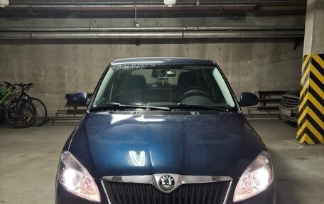 Skoda Fabia II, 2012 год, 880 000 рублей, 2 фотография