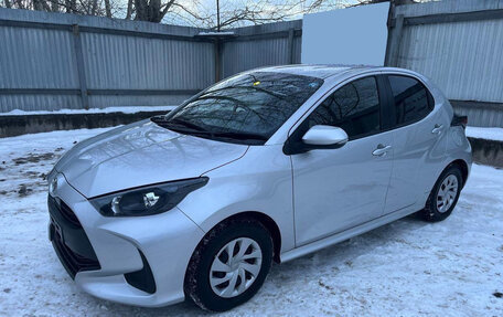 Toyota Yaris, 2020 год, 860 000 рублей, 3 фотография