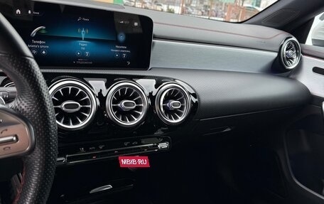 Mercedes-Benz CLA, 2019 год, 3 500 000 рублей, 10 фотография