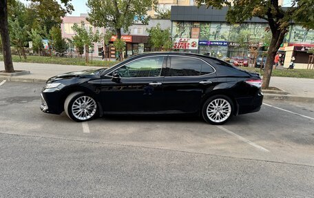 Toyota Camry, 2021 год, 3 115 000 рублей, 3 фотография