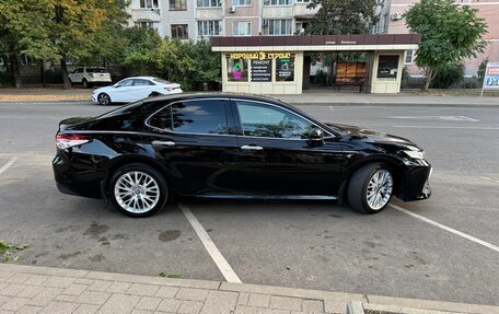 Toyota Camry, 2021 год, 3 115 000 рублей, 7 фотография