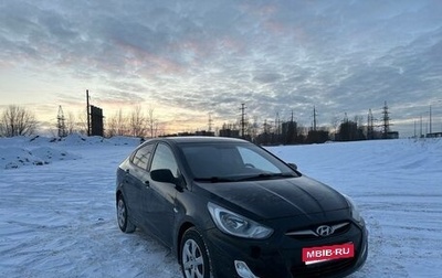 Hyundai Solaris II рестайлинг, 2012 год, 900 000 рублей, 1 фотография