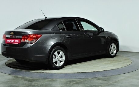 Chevrolet Cruze II, 2011 год, 827 000 рублей, 8 фотография