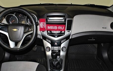 Chevrolet Cruze II, 2011 год, 827 000 рублей, 13 фотография