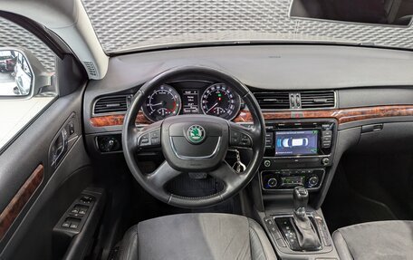 Skoda Superb III рестайлинг, 2013 год, 1 295 000 рублей, 35 фотография