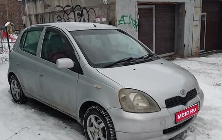 Toyota Vitz, 1999 год, 275 000 рублей, 1 фотография