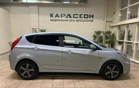 Hyundai Solaris II рестайлинг, 2011 год, 870 000 рублей, 6 фотография