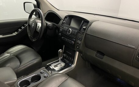 Nissan Pathfinder, 2011 год, 1 745 000 рублей, 17 фотография