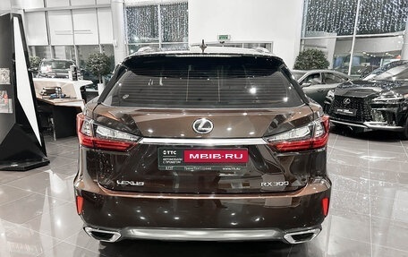 Lexus RX IV рестайлинг, 2018 год, 4 949 000 рублей, 6 фотография